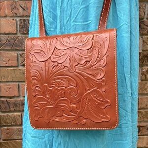 Patricia Nash Granada Leather Crossbody Bag.